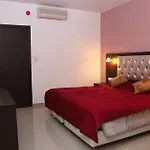 Aparthotel Agela & 3*