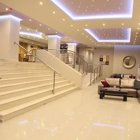 מלון דירות Agela & העיירה קוס