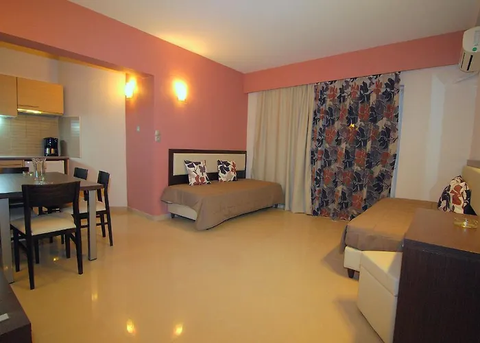 アパートホテル Agela & コス・タウン