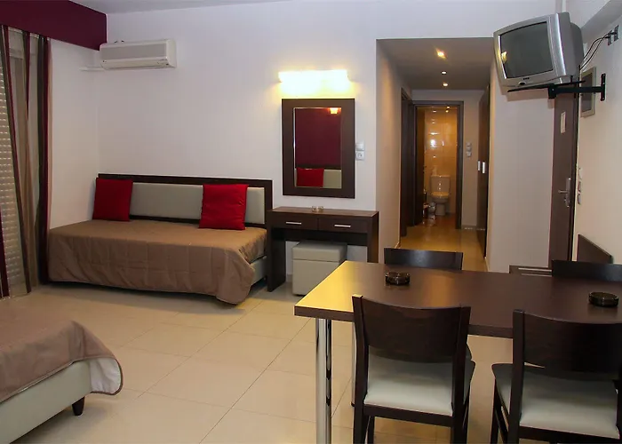 Agela & 3* コス・タウン