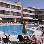 Agela & Aparthotel 3*