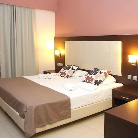 Agela & Lejlighedshotel 3*